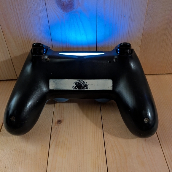 Sony DualShock 4 Wireless Controller - Used - Picture 8 of 8